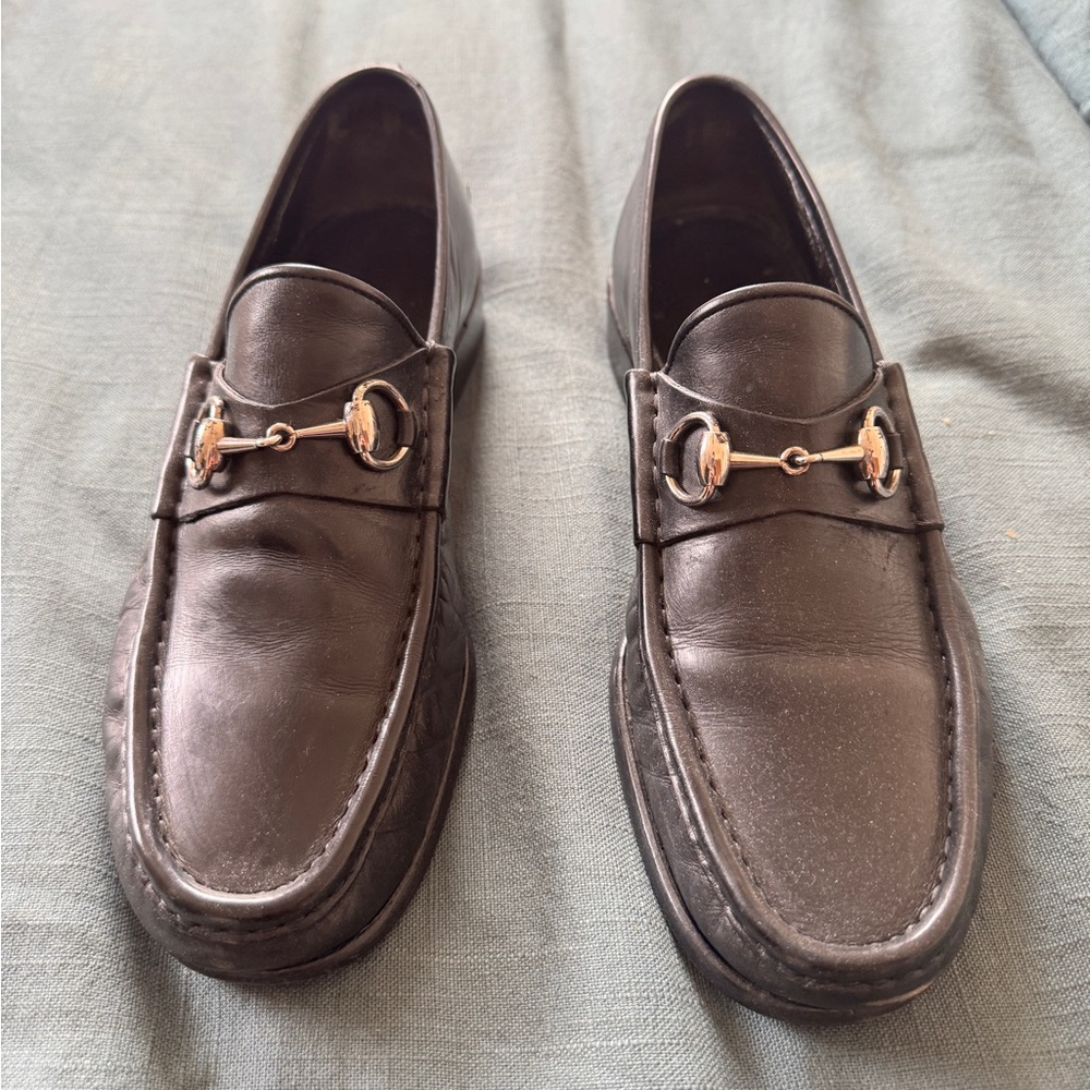 Gucci Horsebit Loafers Black in size 8.5D 
Bought secondhand, worn once by me.